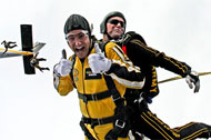 tandem-skydivers-603631_190